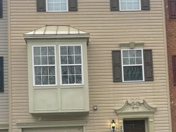 208 Ironwood Dr, Woodbury, NJ 08096