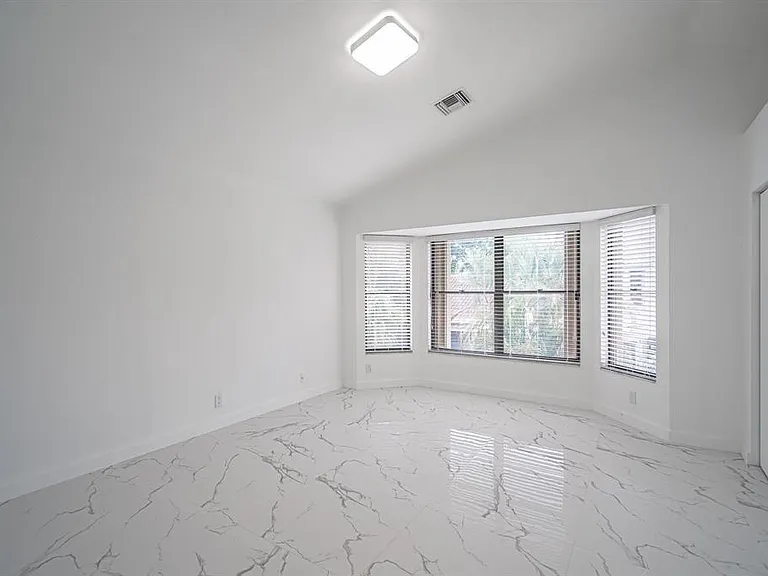 5536 Eton Ct — Photo 11