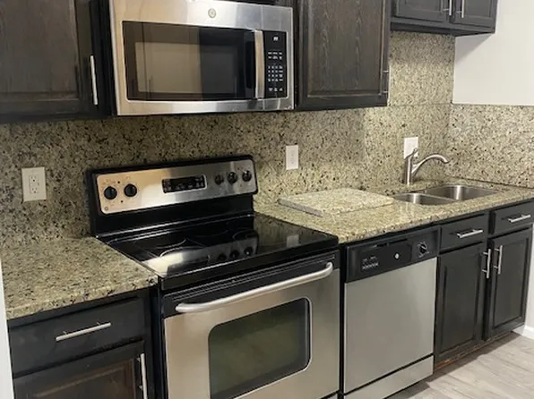 4574 Greenwood Dr, Portsmouth, VA 23701