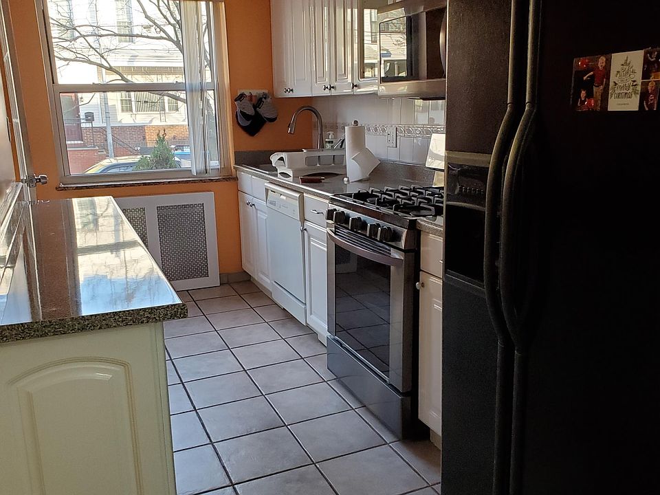 2nd image of 1923 Himrod St Floor 1