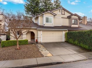 911 Hacienda Cir, Rohnert Park, CA 94928