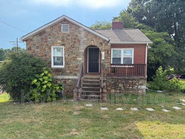 1821 Remount Rd
