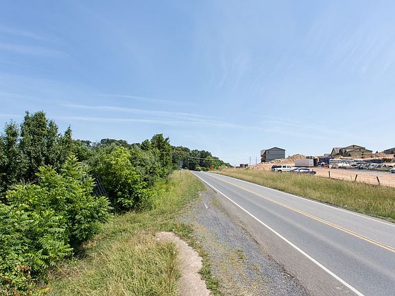 5th image of 2770 Reservoir St
