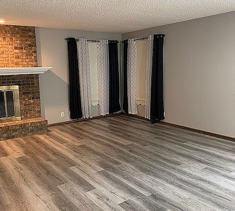 3rd image of 2209 Dover Dr