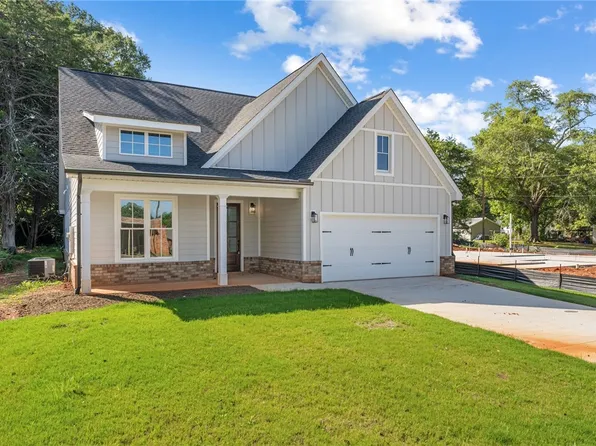 718 Greenville Street, Pendleton, SC 29670