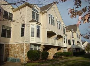 117 Turlington Ct, Livingston, NJ 07039