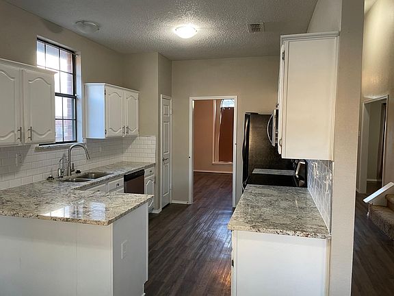 4th image of 3120 Clovermeadow Dr