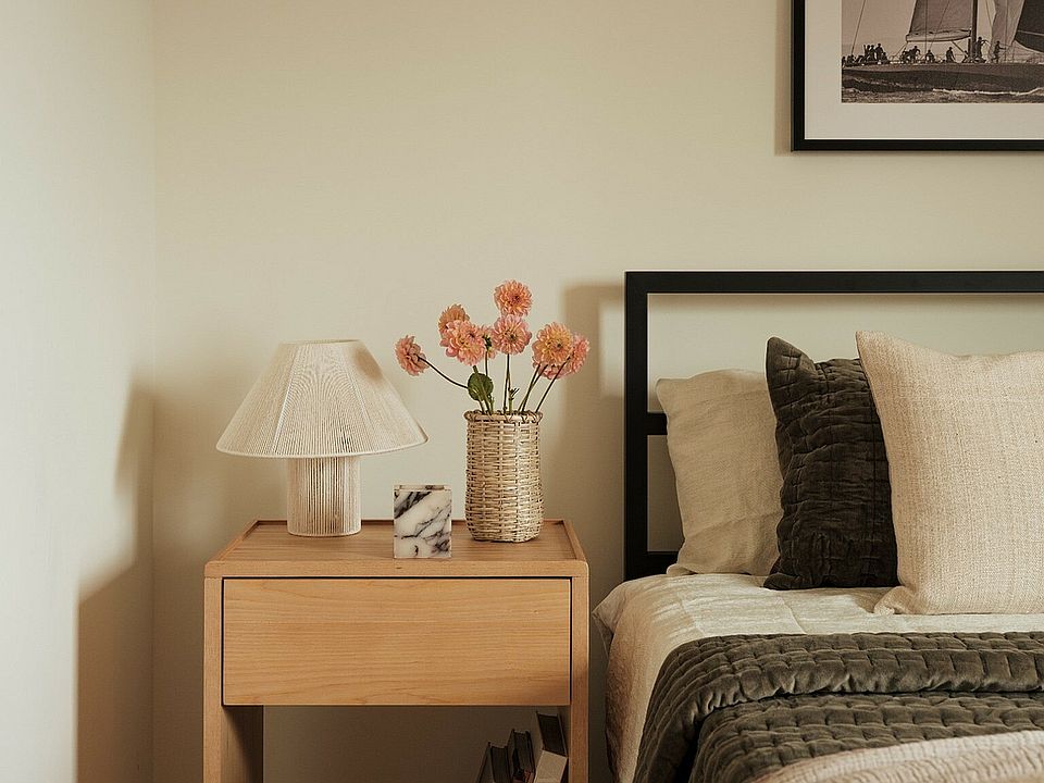 Apartments in Hollywood _ Lorena Darquea