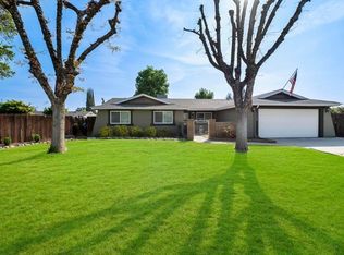 1120 W Evergreen Ct, Visalia, CA 93277