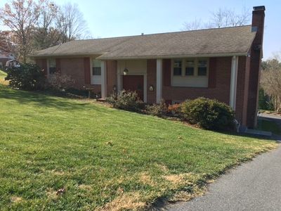 725 Ridgewood Rd, Waynesboro, VA, 22980