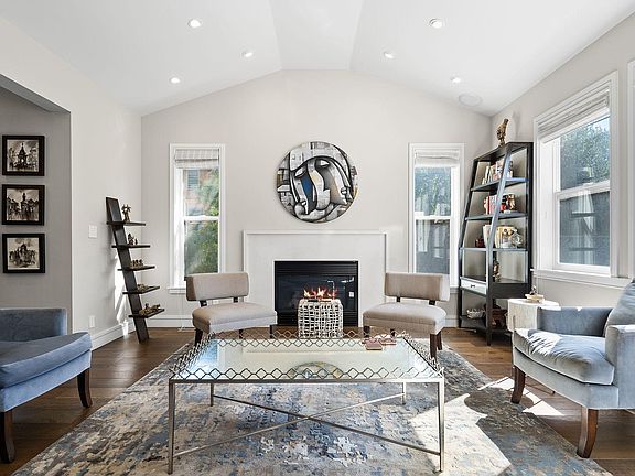 5th image of 723 Kendall Ave