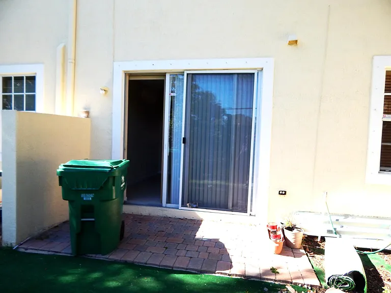8444 SW 29th St — Photo 14