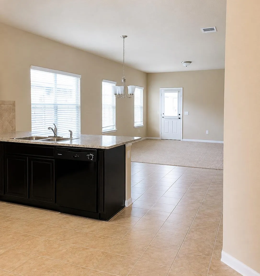 4 bed, 2.0 bath, 1789 sqft, $2,250 — Photo 2