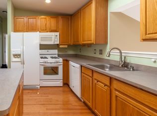 7292 Maplelawn Dr, Ypsilanti, MI