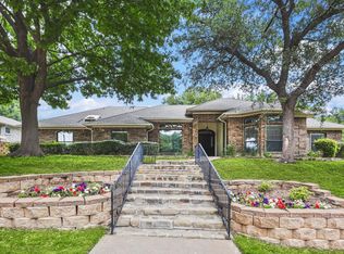 2722 Country Valley Rd, Garland, TX 75043
