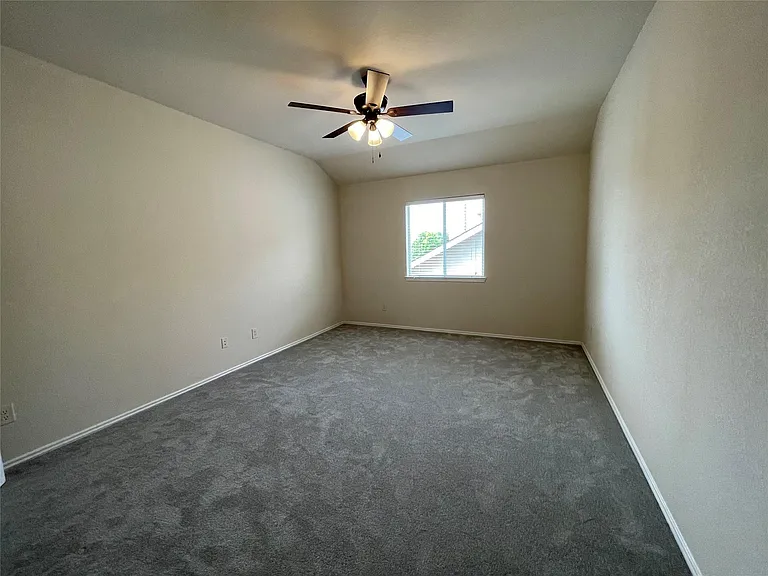 1013 Camp Verde Dr — Photo 35