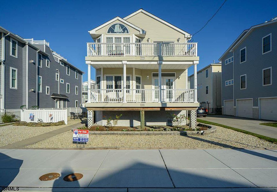 1st image of 1008 Simpson Ave Floor 1