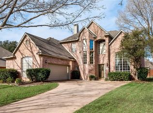 2703 Pin Oak Dr, Grapevine, TX 76051