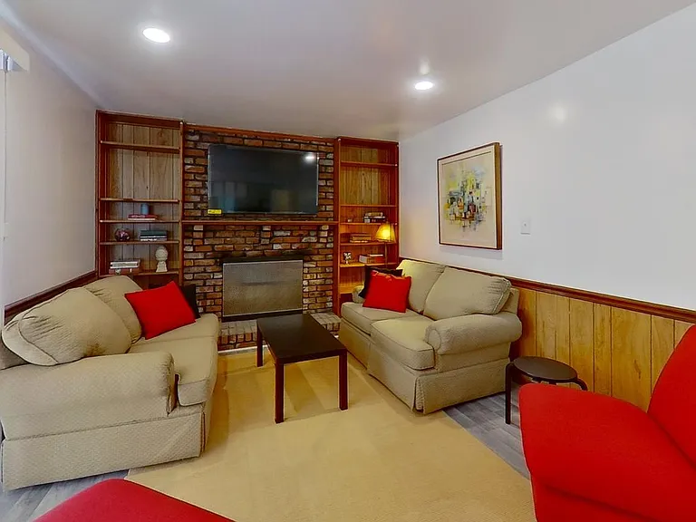 8149 Trevellian Way — Photo 2