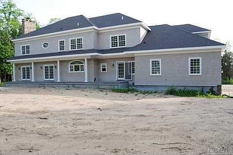 2nd image of 12 Northfield Ln
