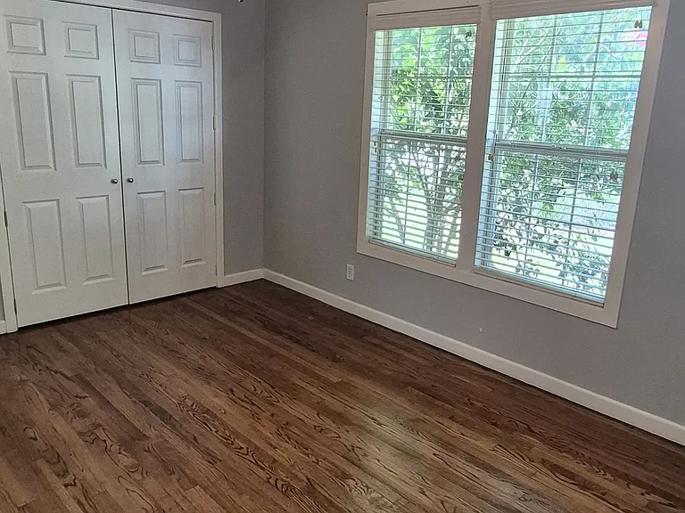 2485 Baylor Ave — Photo 14