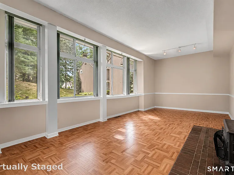 10 Partridge Ct #10 — Photo 5