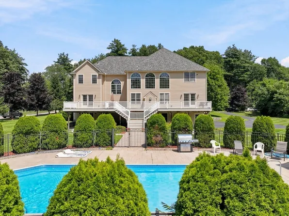 7 Jordyn Ln, Andover, MA 01810