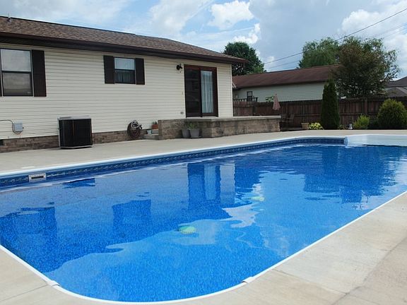 4th image of 315 Highland Dr