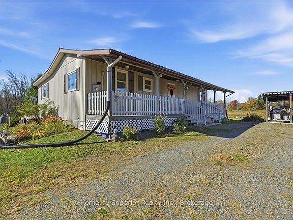2nd image of 765 Cordova Rd