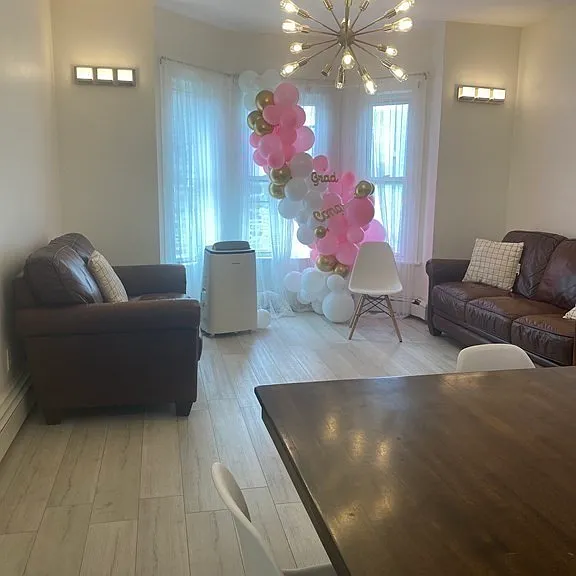 4 Woodbine St #2 — Photo 9