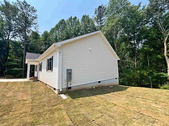 3rd image of 406 Bellingham Ct