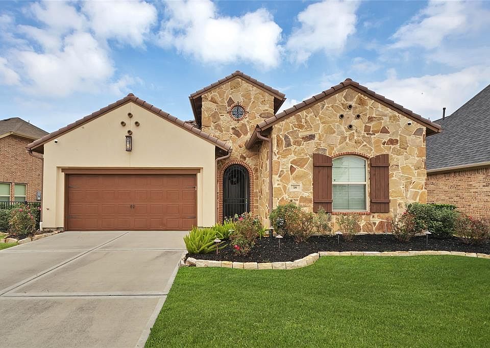 1st image of 18 Cottage Glen Ln