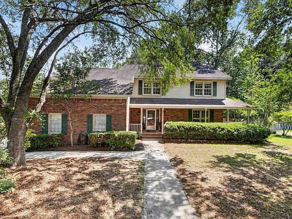 2nd image of 17 Plantation Cir