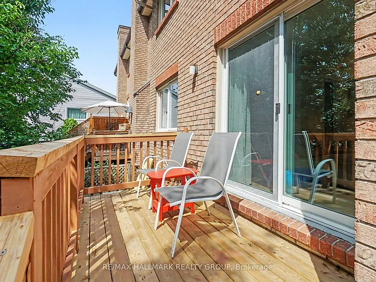 48 Dunbarton Ct — Photo 31