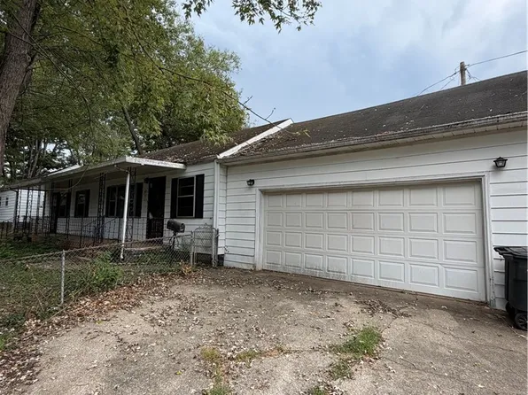 323 Hampton Court, Charlestown, IN 47111