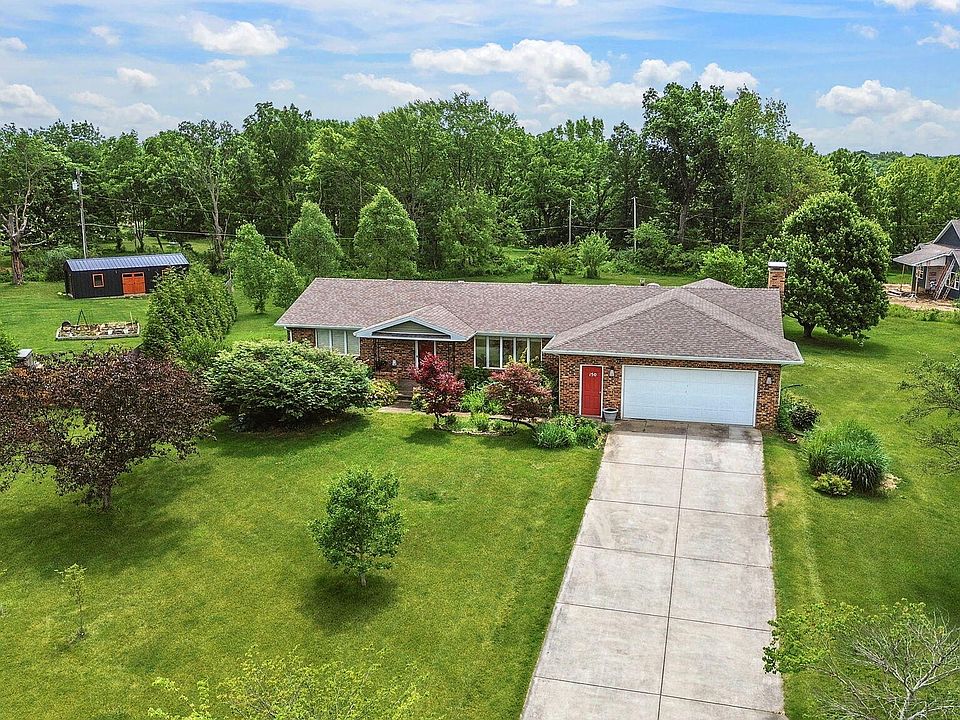 1st image of 150 Curtis Dr