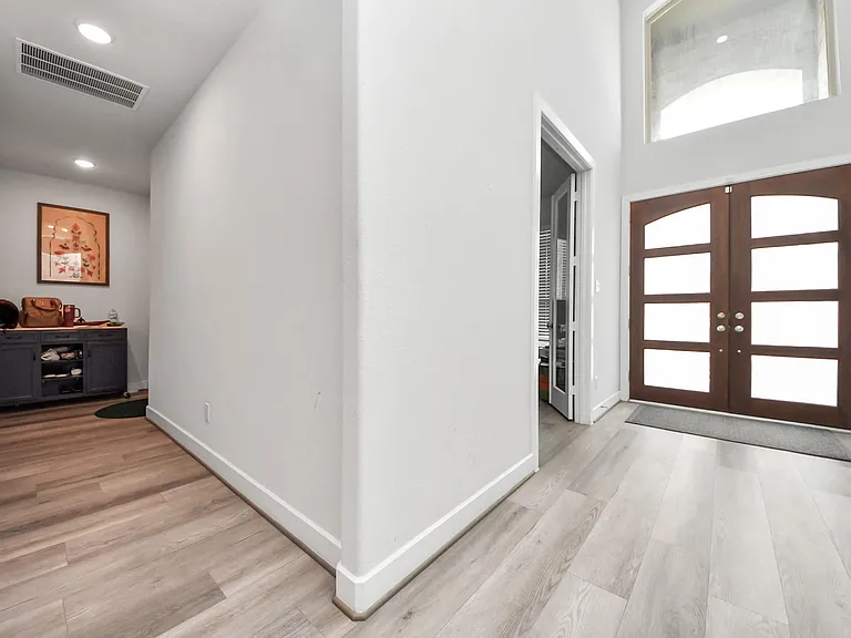 603 Beachman Shore Ln — Photo 5