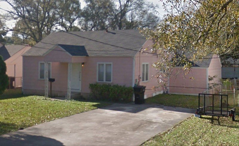 1st image of 520 S 12th St