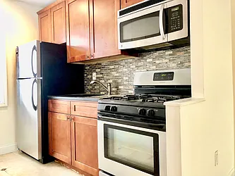 Rented by Premier Metro Realty Corp