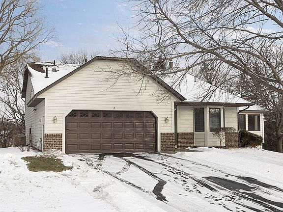 5th image of 13613 Parkwood Ln