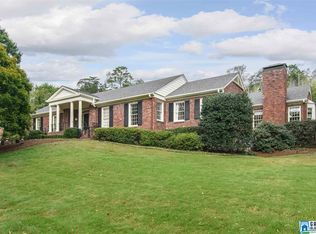 3020 Woodleigh Rd, Mountain Brook, AL 35223