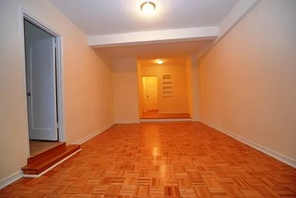 Rented by City Connections Realty | media 11