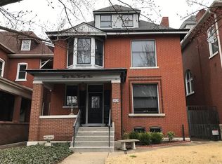 3525 Sidney St, Saint Louis, MO 63104