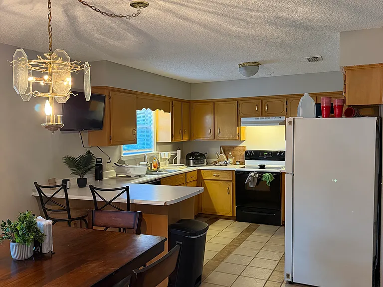 143 McCumber Dr — Photo 10