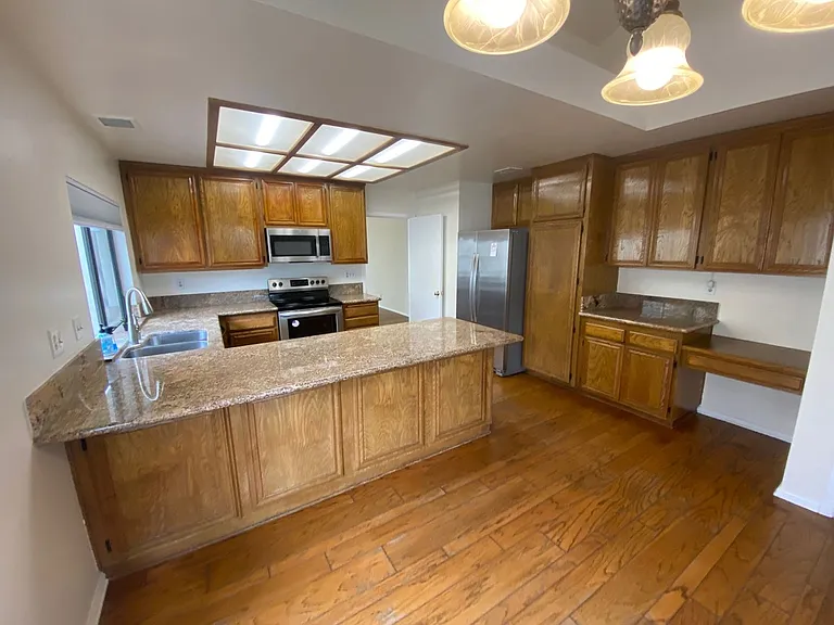 8041 Stone Pl — Photo 4