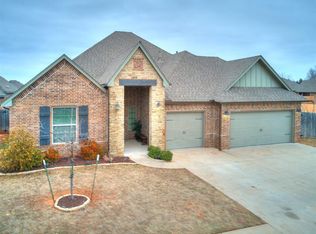 901 NW 188th St, Edmond, OK 73012