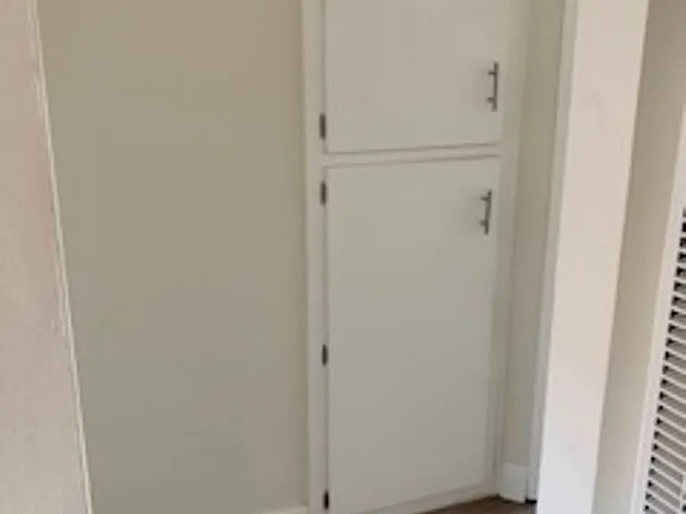 Bright 2 bed 1 bath in Pacific Beach — Photo 10