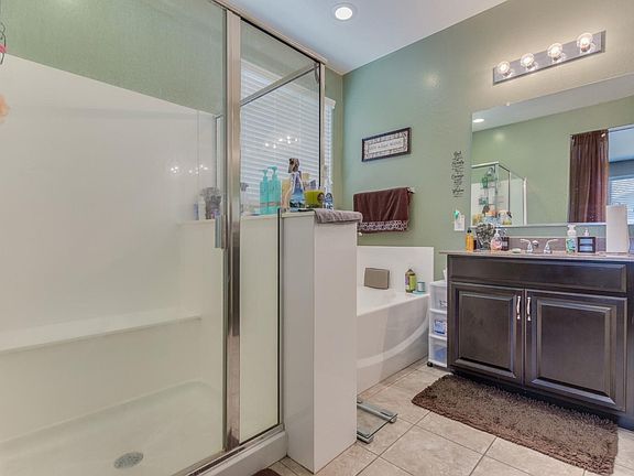 5th image of 3038 W Burgess Ln