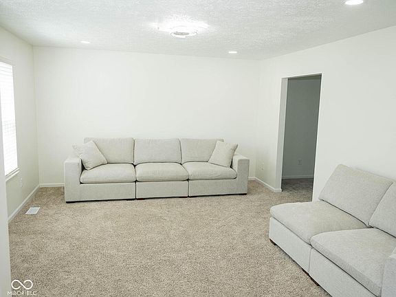 5th image of 8898 Torrance Pl