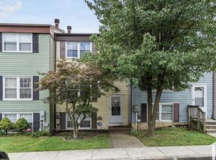 27 Bohn Ct, Baltimore, MD 21237